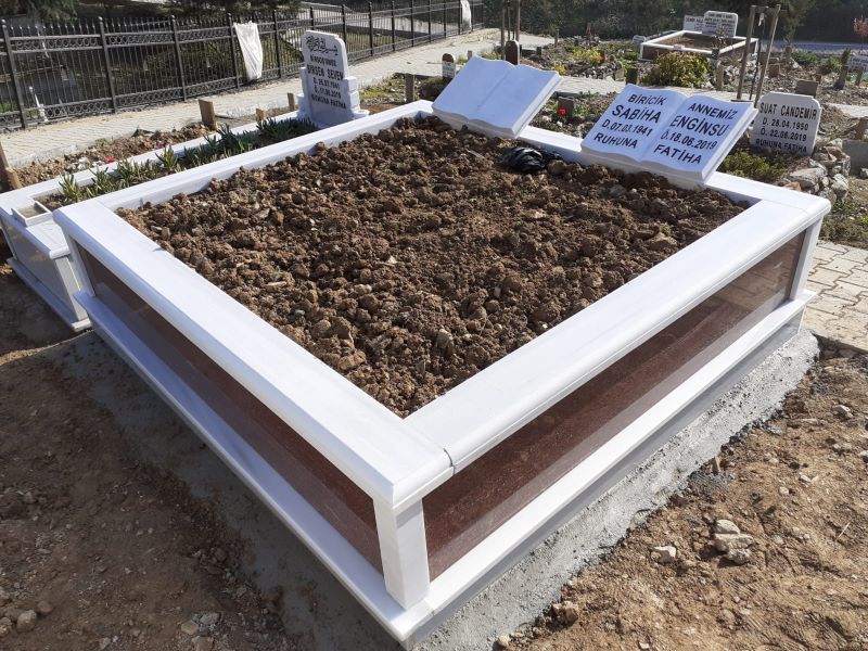 İKİ KİŞİLİK BAŞ TAŞI KİTABE RED GRANİT MEZAR
