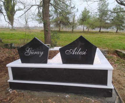 İki Kişilik Baş Taşı Özel Kesim Granit Mezar Yapımı