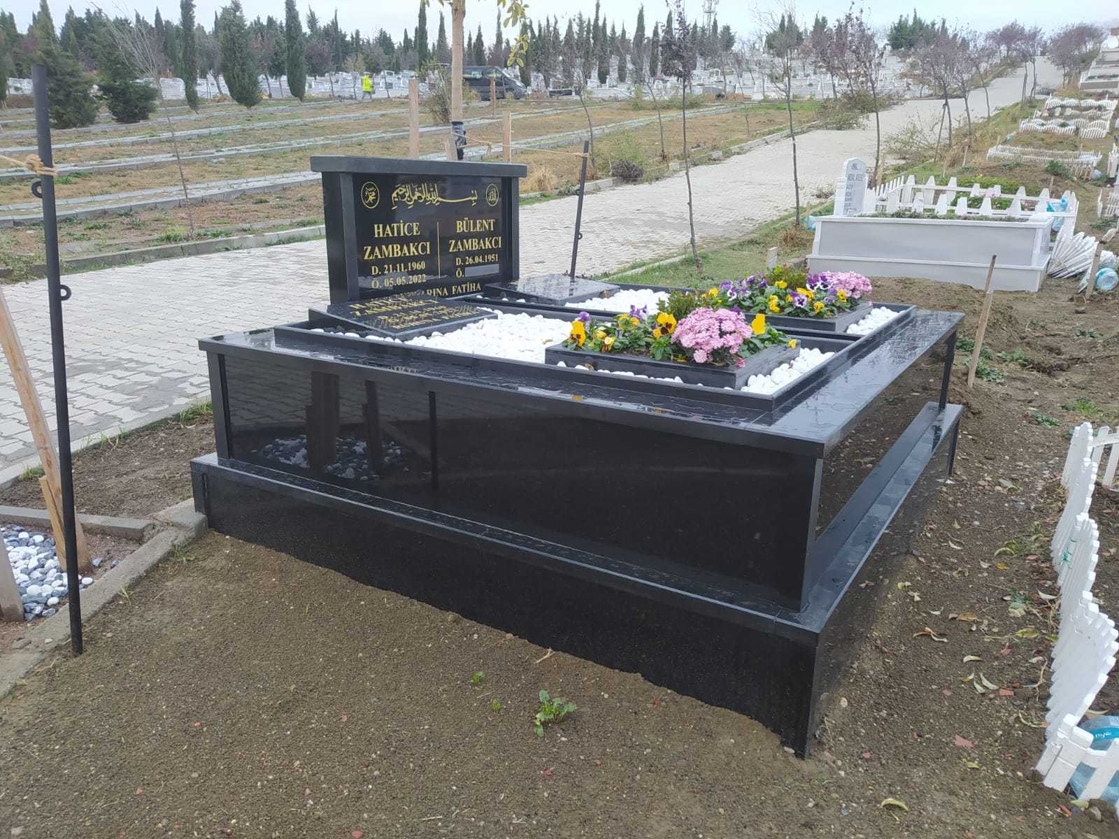 İKİ KİŞİLİK ÖZEL İŞLEMELİ GRANİT MEZAR (2)