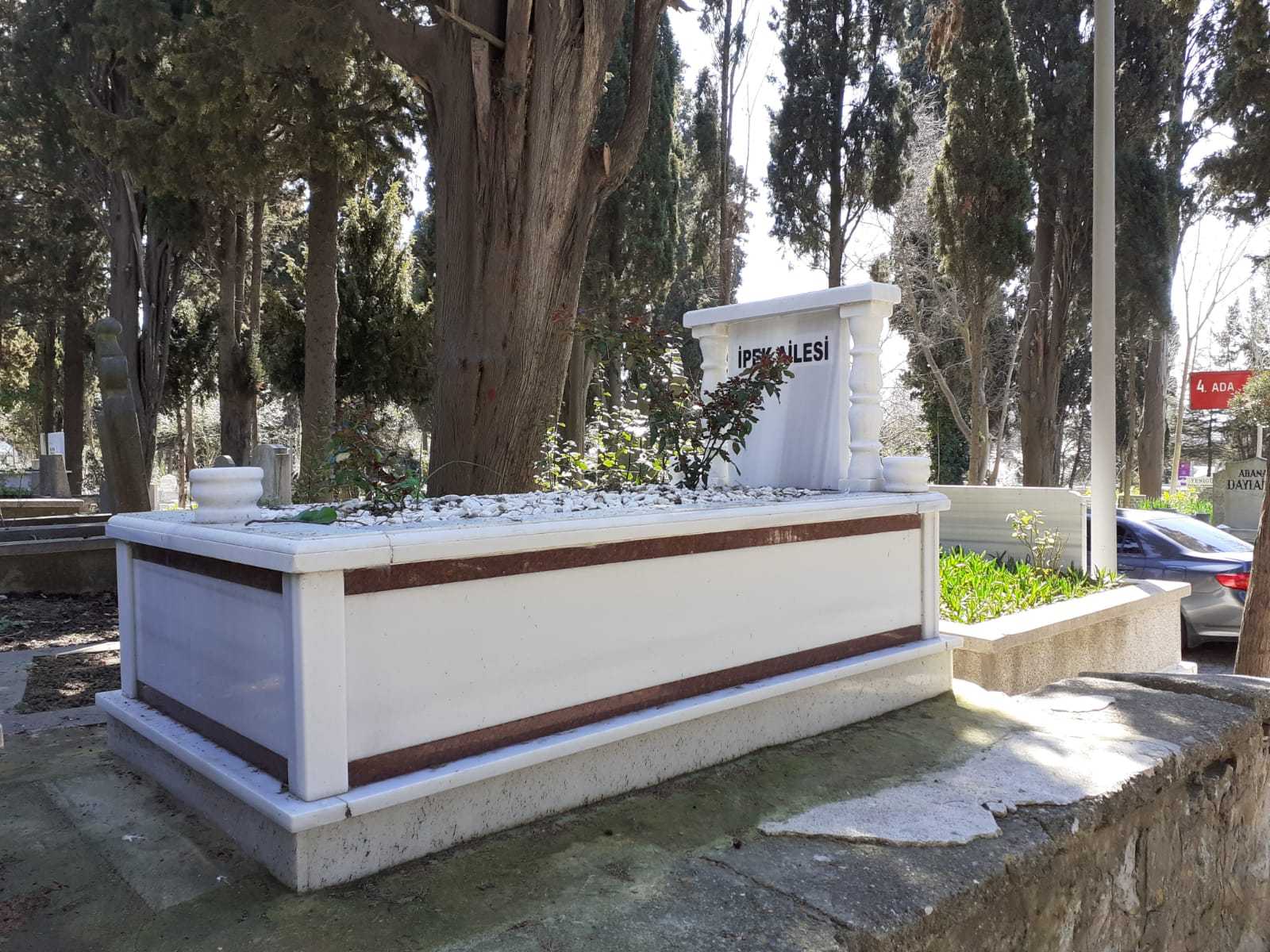 TEK KİŞİLİK SÜTUNLU MERMER MEZAR YAPIMI (3)