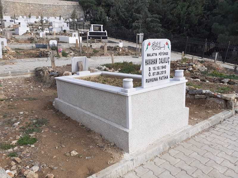 TEK KİŞİLİK VAZOLU MOZAİK MEZAR (1)