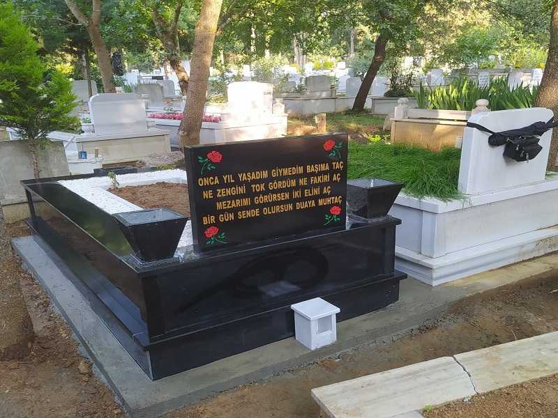 TEK KİŞİLİK VERDE STAR GRANİT MEZAR MODELİ