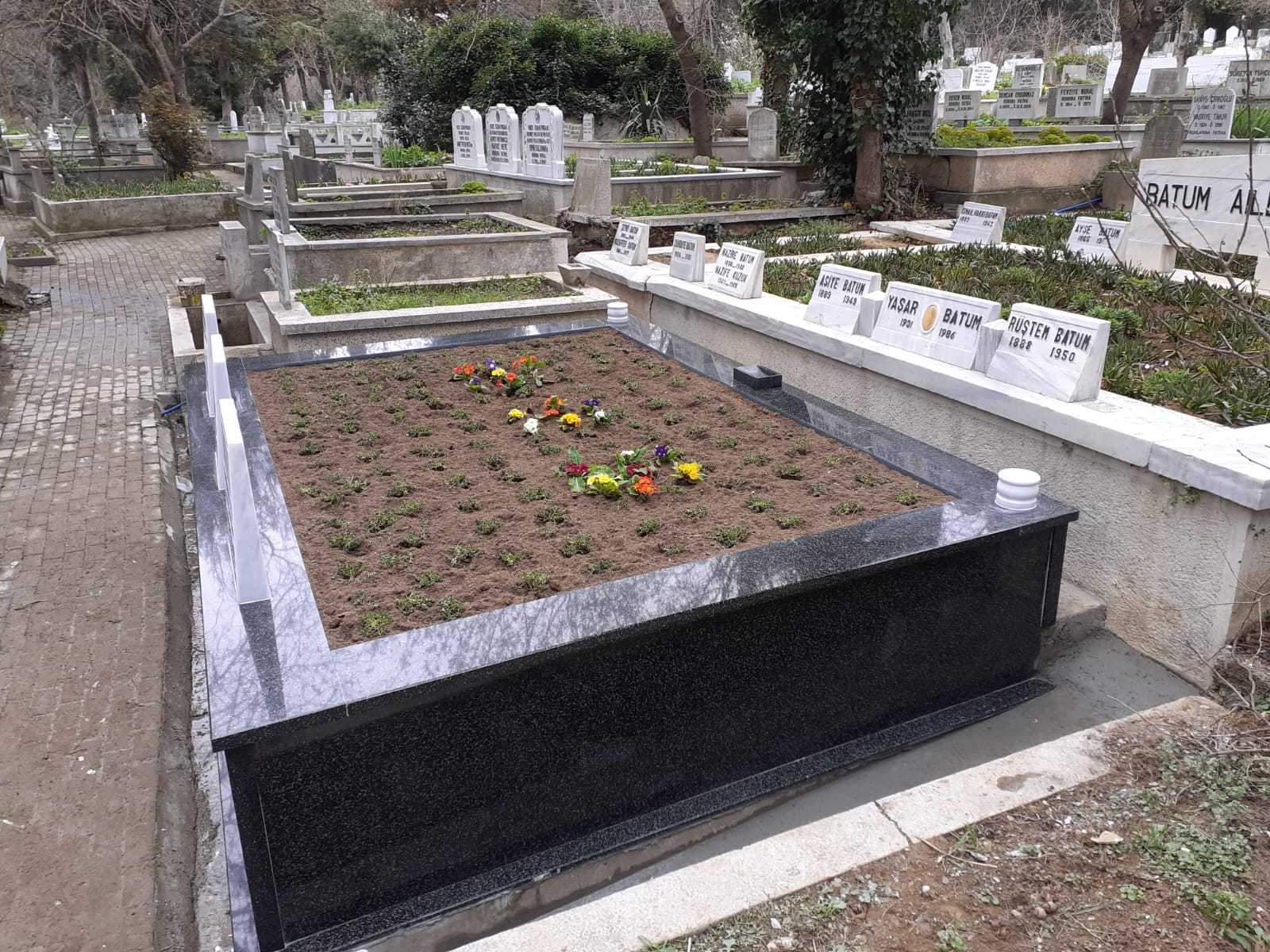 VERDE STAR KOMPLE GRANİT MEZAR (2)